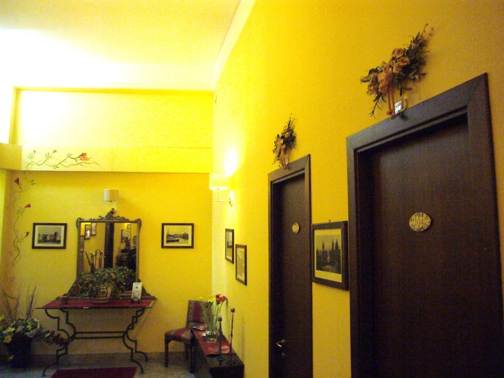 La Collegiata Guest House Catania Exterior foto
